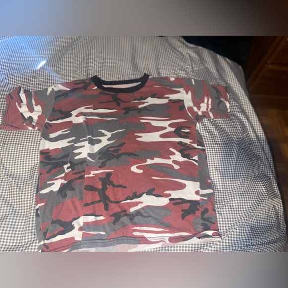 ROTHCO CAMO T-SHIRT - Picture 1 of 3